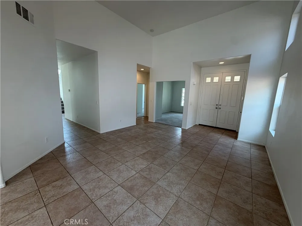 5180 Ravenstone Drive Hemet, CA 92545