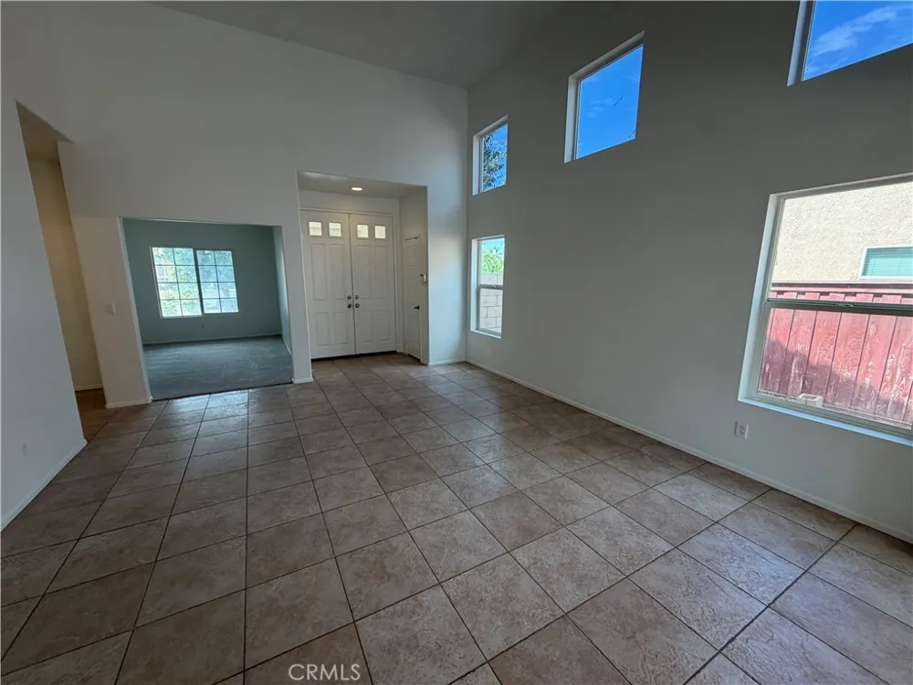 5180 Ravenstone Drive Hemet, CA 92545