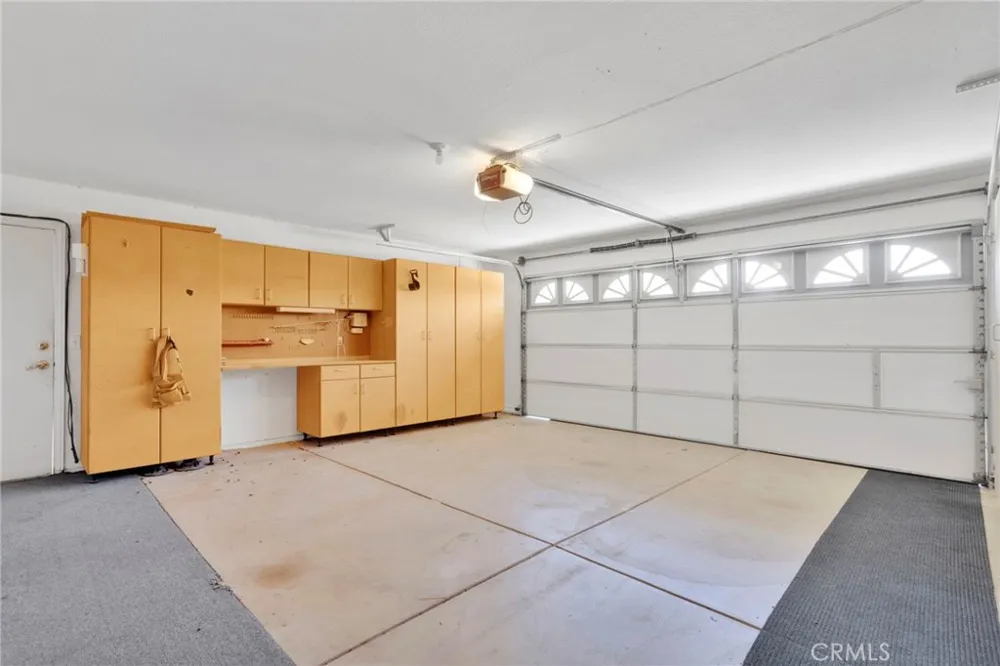 13331 Waco Drive Apple Valley, CA 92308