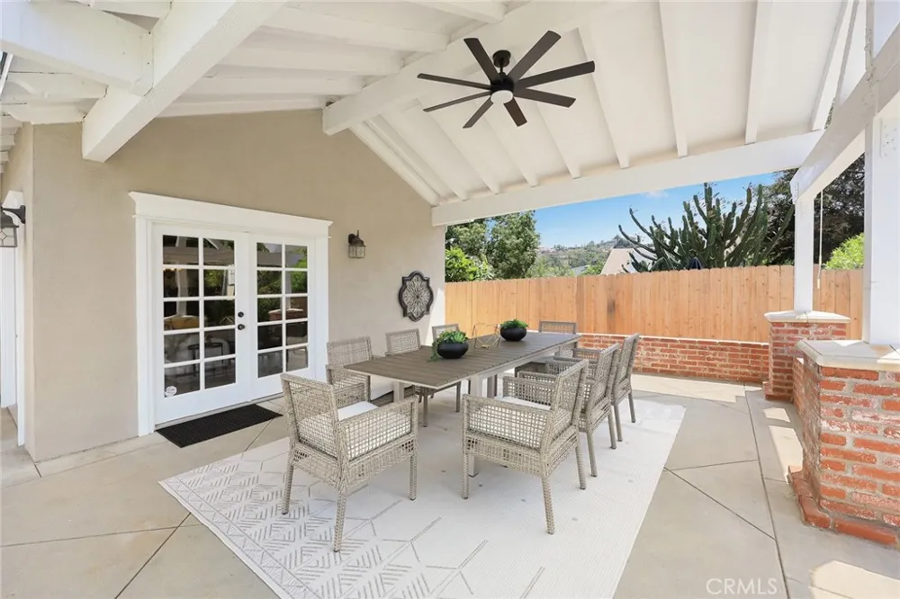 403 S Valley Center Avenue Glendora, CA 91741