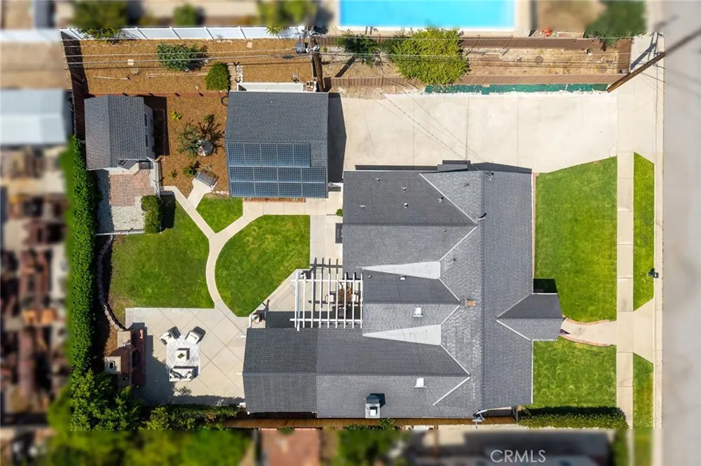 403 S Valley Center Avenue Glendora, CA 91741