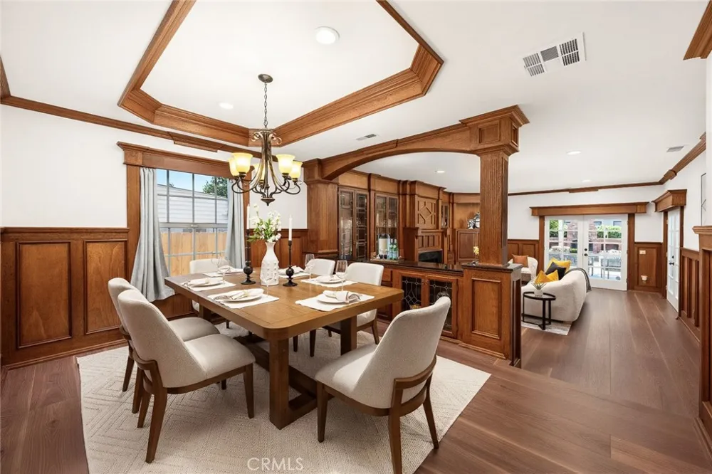 403 S Valley Center Avenue Glendora, CA 91741
