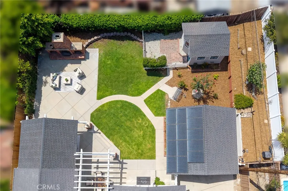 403 S Valley Center Avenue Glendora, CA 91741