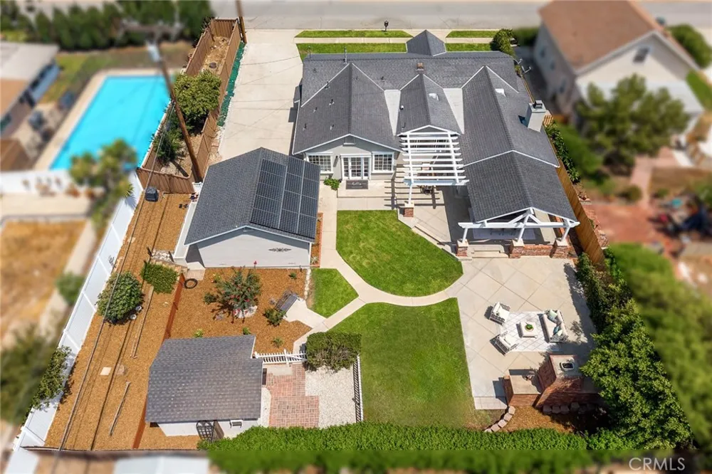 403 S Valley Center Avenue Glendora, CA 91741