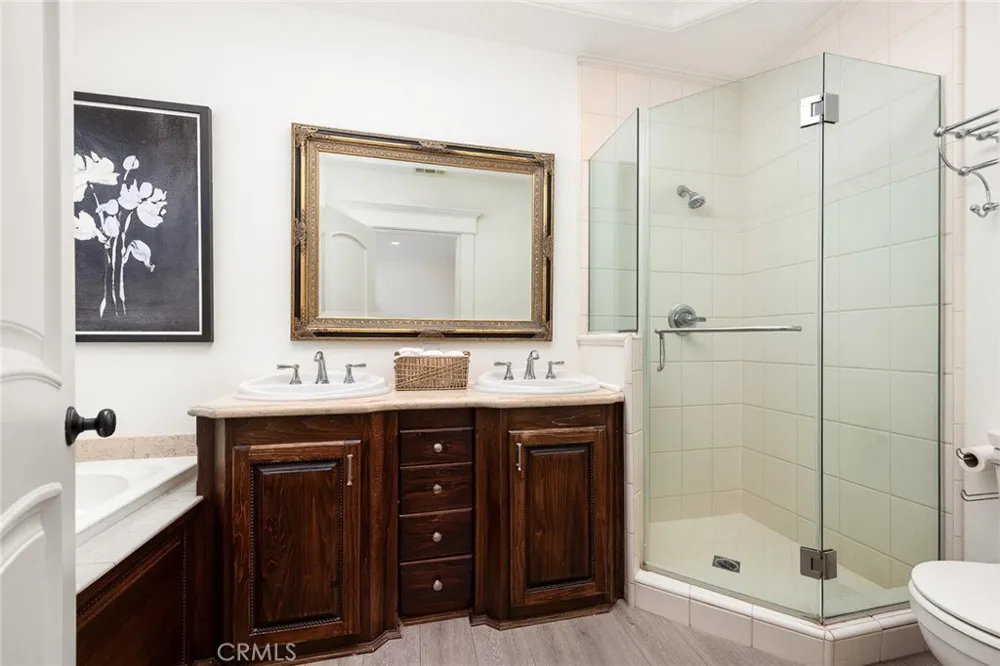 403 S Valley Center Avenue Glendora, CA 91741