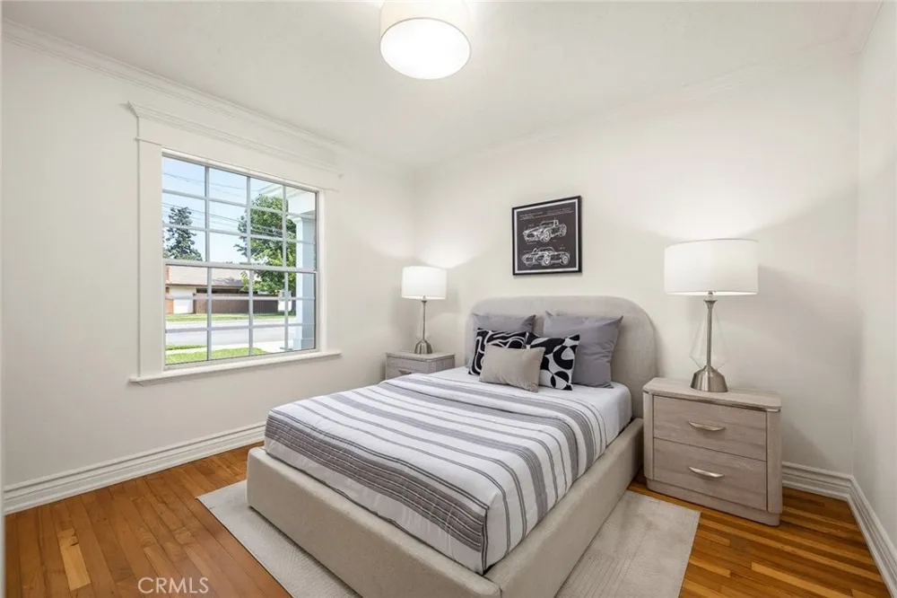 403 S Valley Center Avenue Glendora, CA 91741