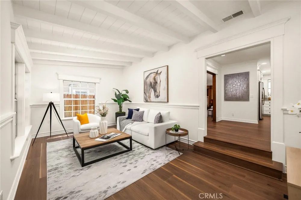 403 S Valley Center Avenue Glendora, CA 91741
