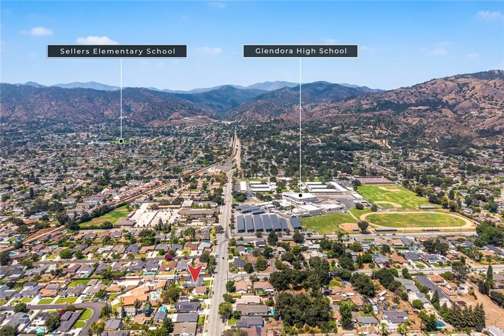 403 S Valley Center Avenue Glendora, CA 91741