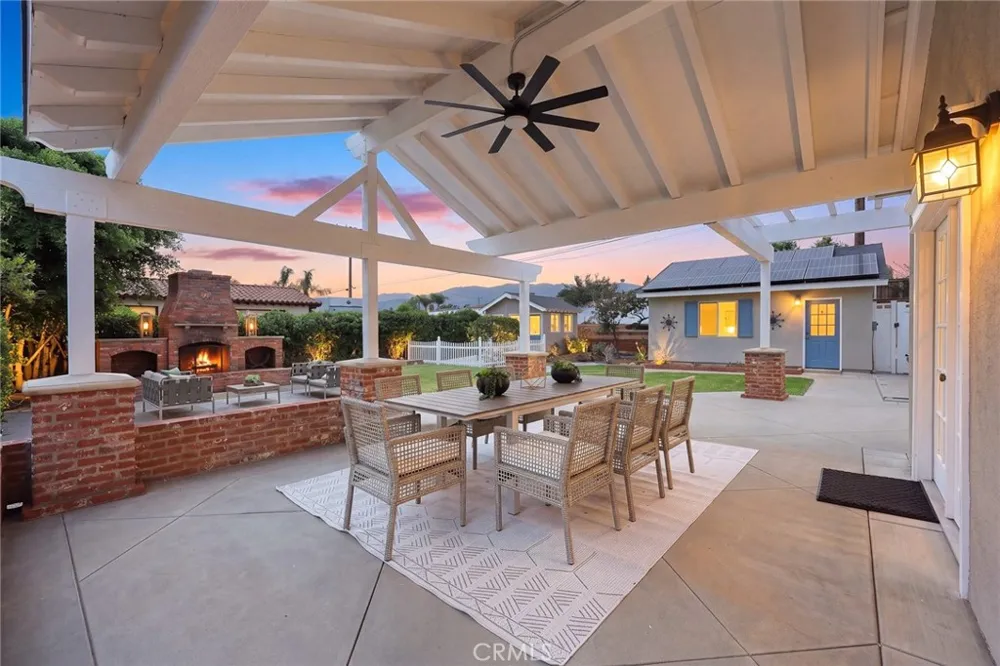 403 S Valley Center Avenue Glendora, CA 91741
