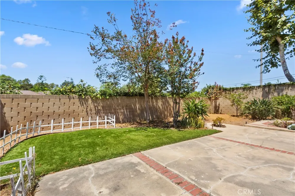 18842 Jane Circle North Tustin, CA 92705