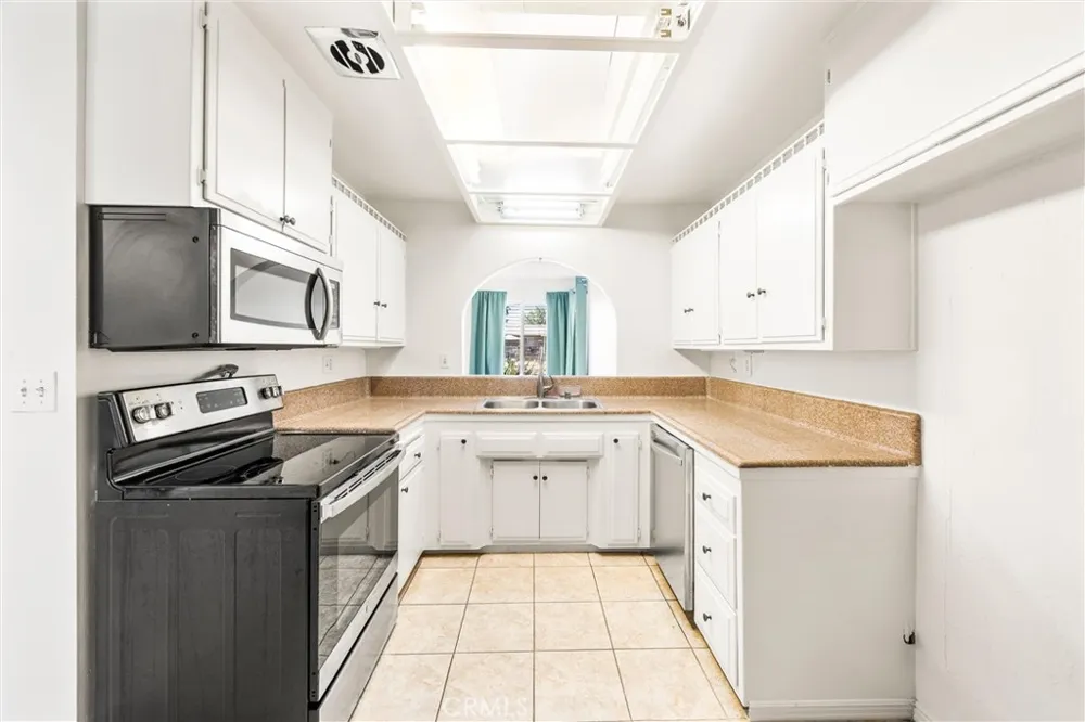 830 Costo Lane Hemet, CA 92543