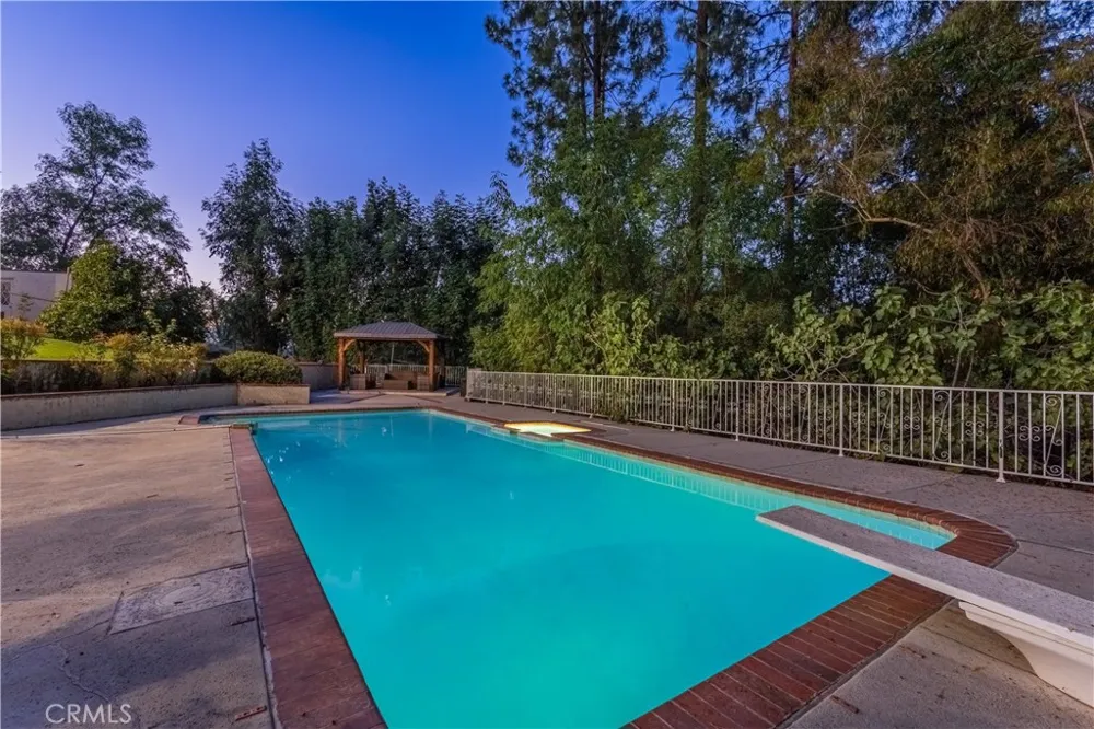 2484 Cameron Avenue Covina, CA 91724