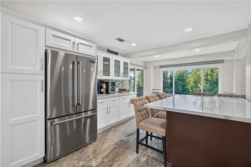 2484 Cameron Avenue Covina, CA 91724