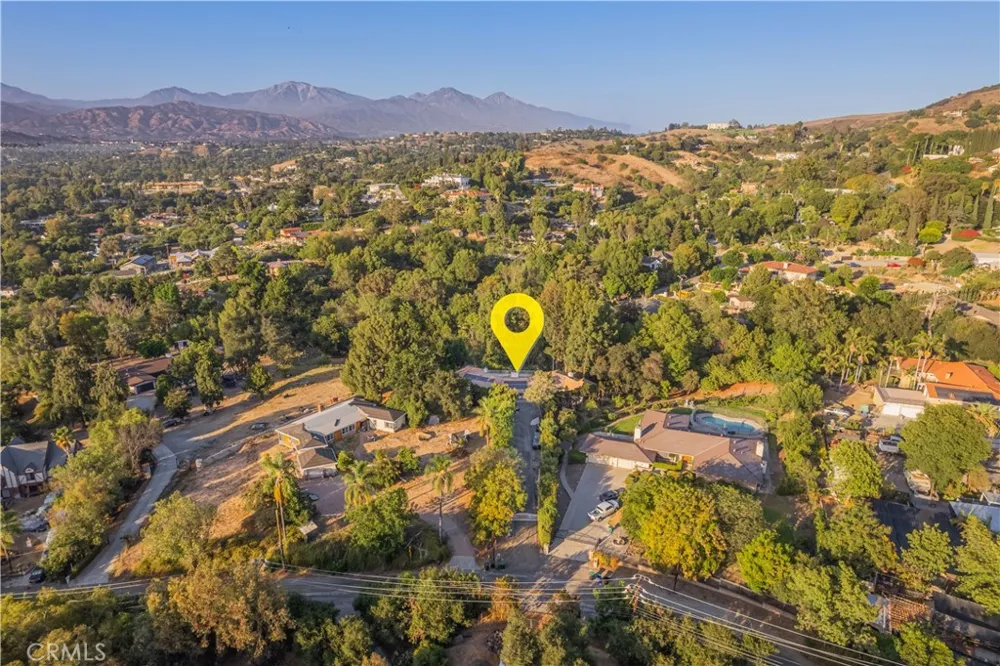 2484 Cameron Avenue Covina, CA 91724