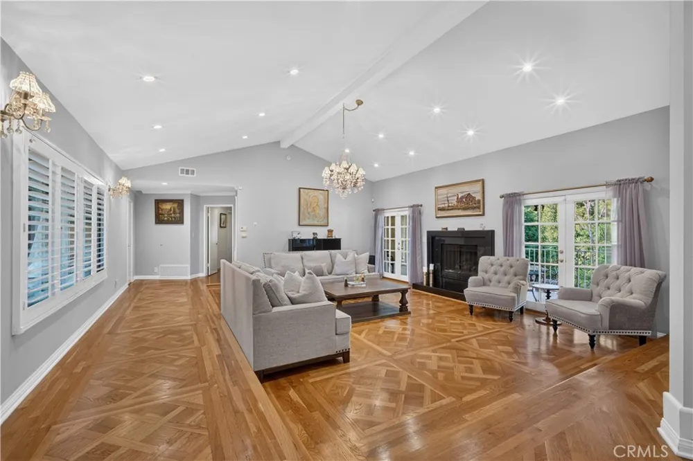 2484 Cameron Avenue Covina, CA 91724