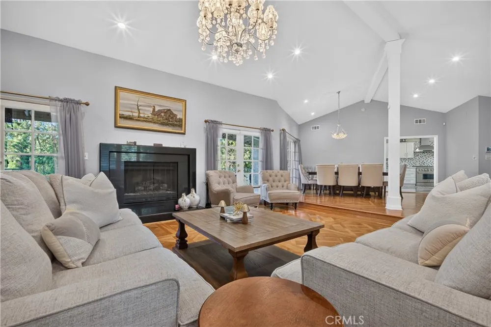 2484 Cameron Avenue Covina, CA 91724
