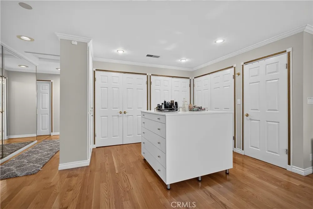 2484 Cameron Avenue Covina, CA 91724