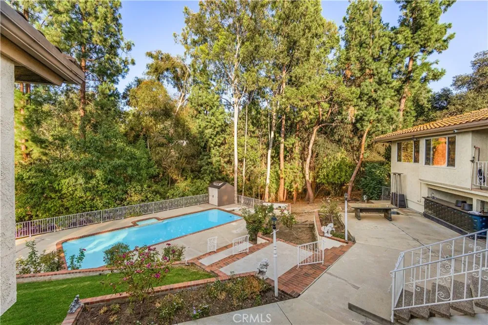 2484 Cameron Avenue Covina, CA 91724