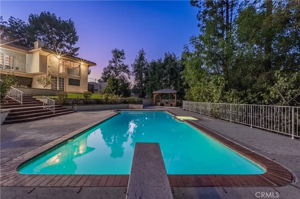 2484 Cameron Avenue Covina, CA 91724