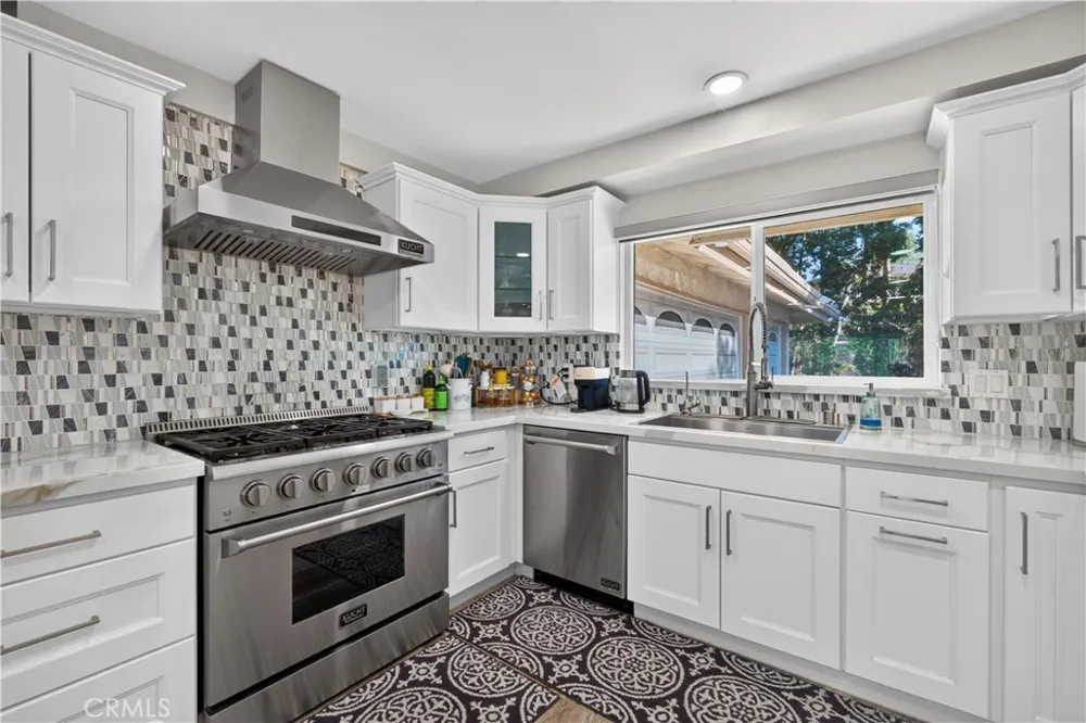 2484 Cameron Avenue Covina, CA 91724