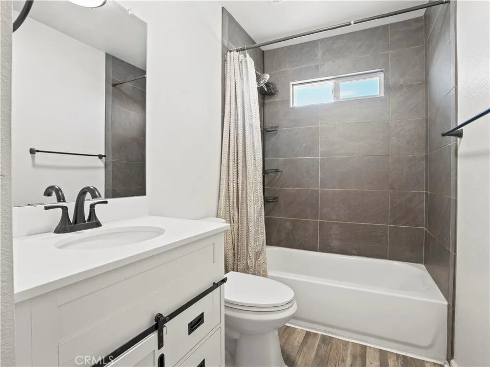 22634 Little Beaver Apple Valley, CA 92308