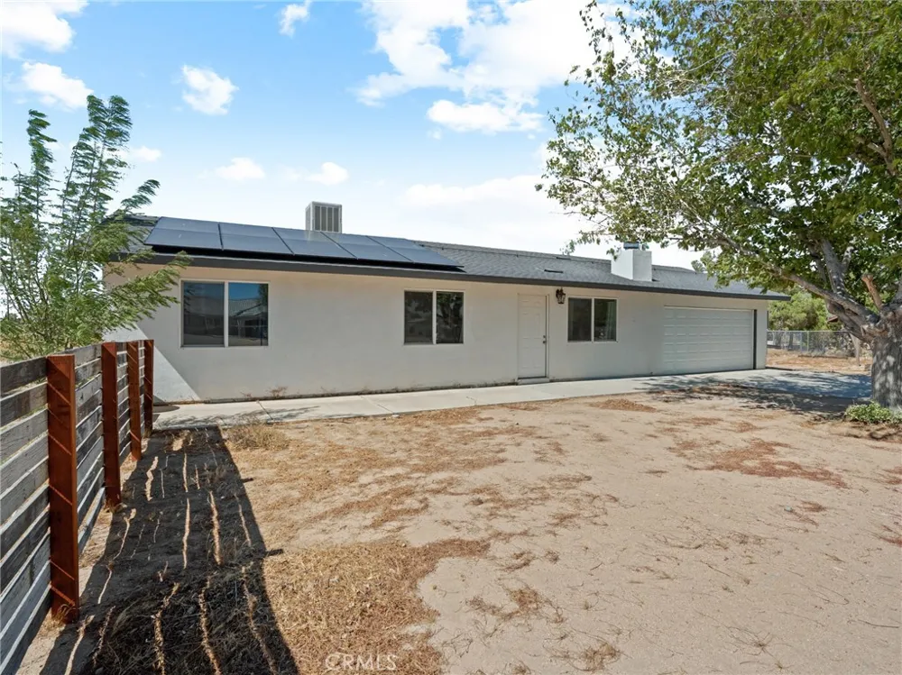 22634 Little Beaver Apple Valley, CA 92308