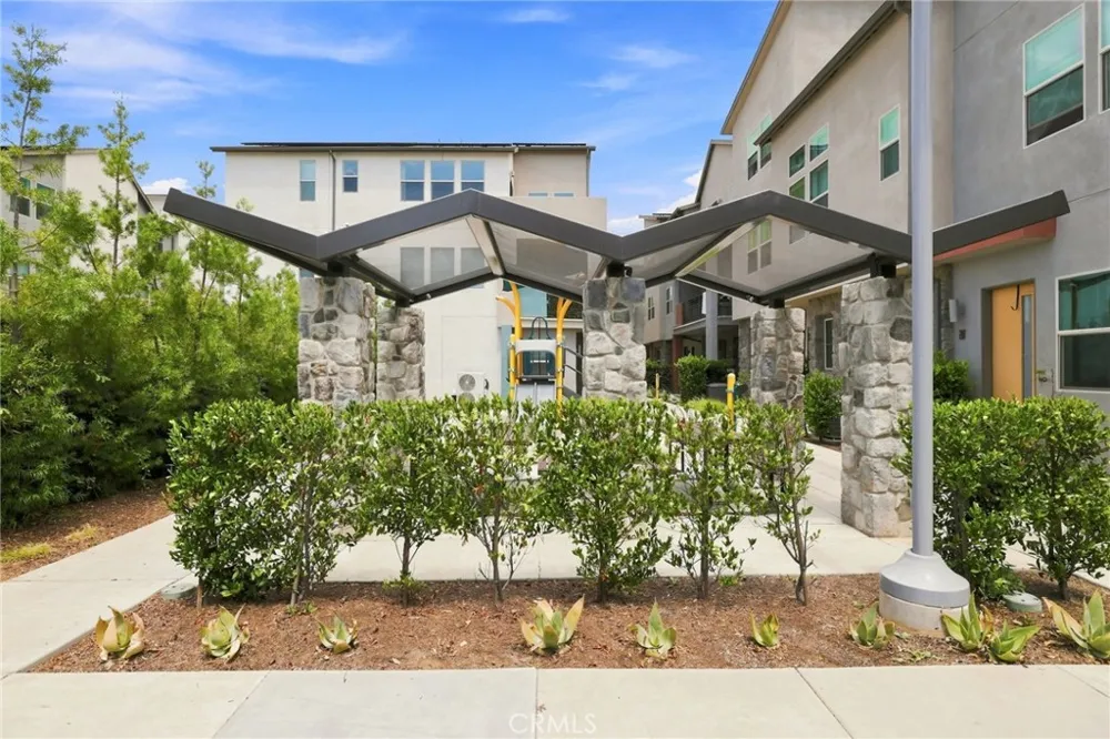 243 Pin Lane Covina, CA 91722
