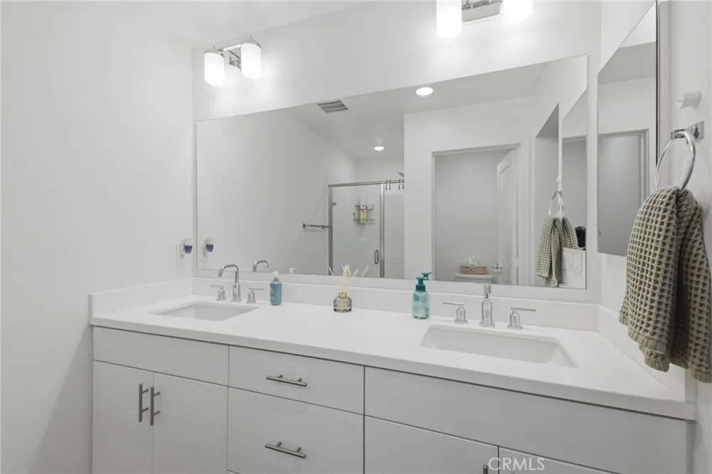 243 Pin Lane Covina, CA 91722