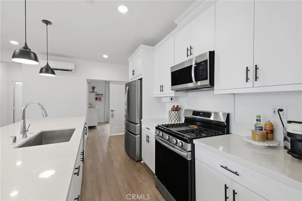 243 Pin Lane Covina, CA 91722