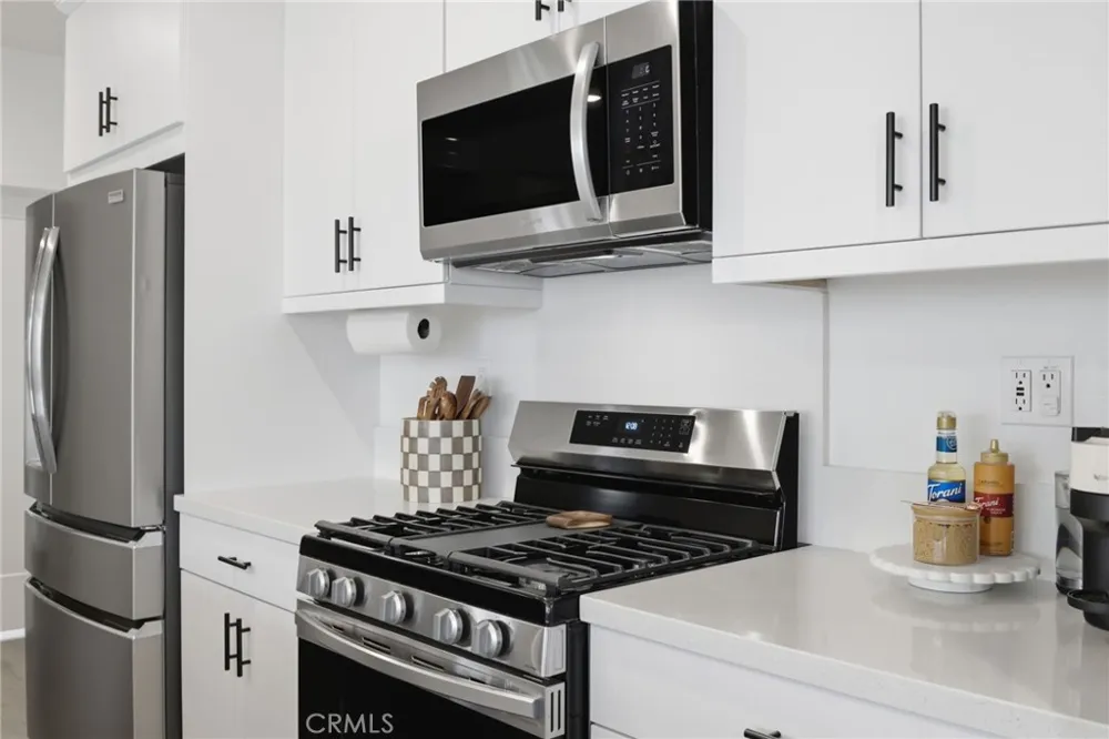 243 Pin Lane Covina, CA 91722