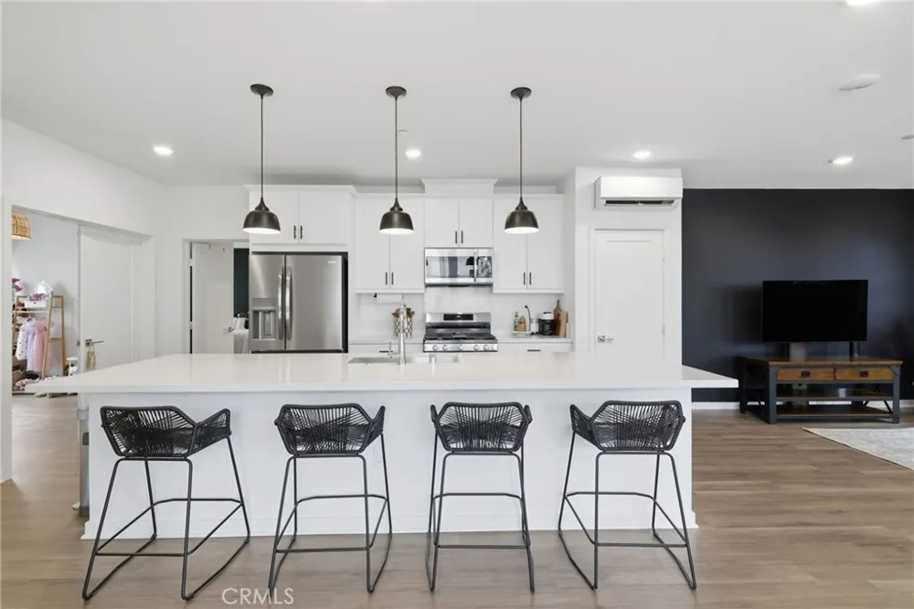 243 Pin Lane Covina, CA 91722