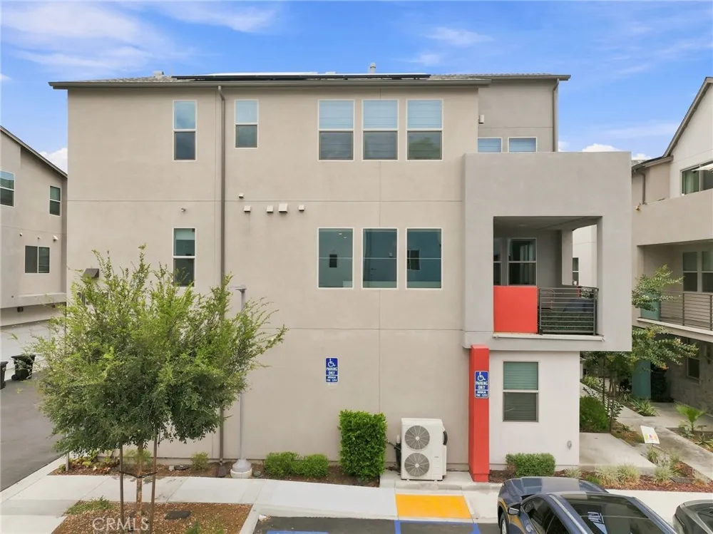 243 Pin Lane Covina, CA 91722