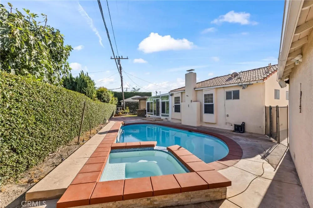 8067 Otto Street Downey, CA 90240