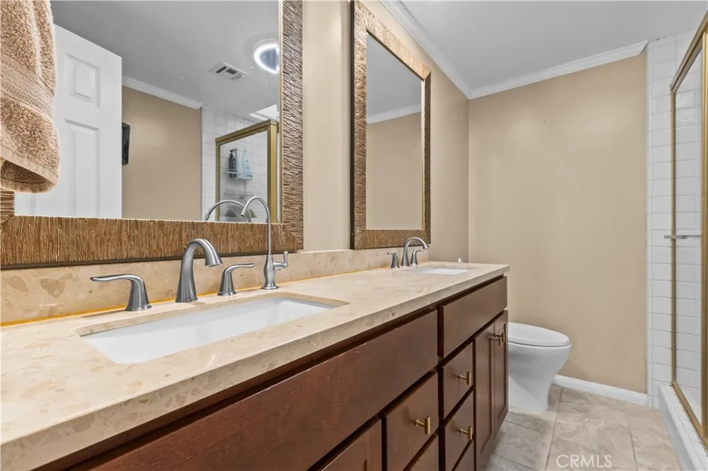 8067 Otto Street Downey, CA 90240