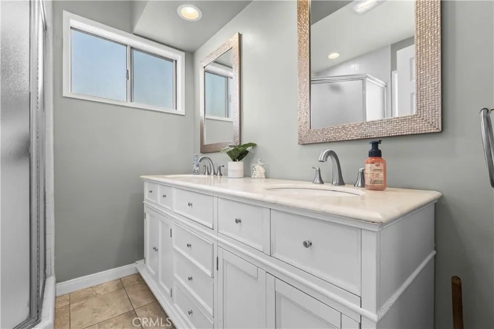 8067 Otto Street Downey, CA 90240