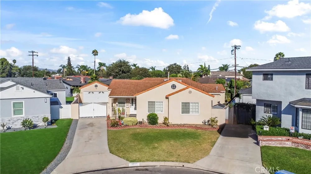 8067 Otto Street Downey, CA 90240