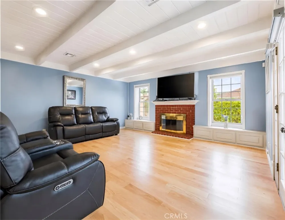 8067 Otto Street Downey, CA 90240