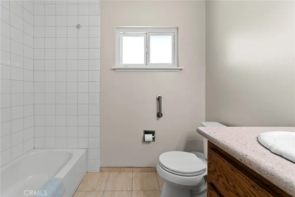 333 E 13th Street Azusa, CA 91702