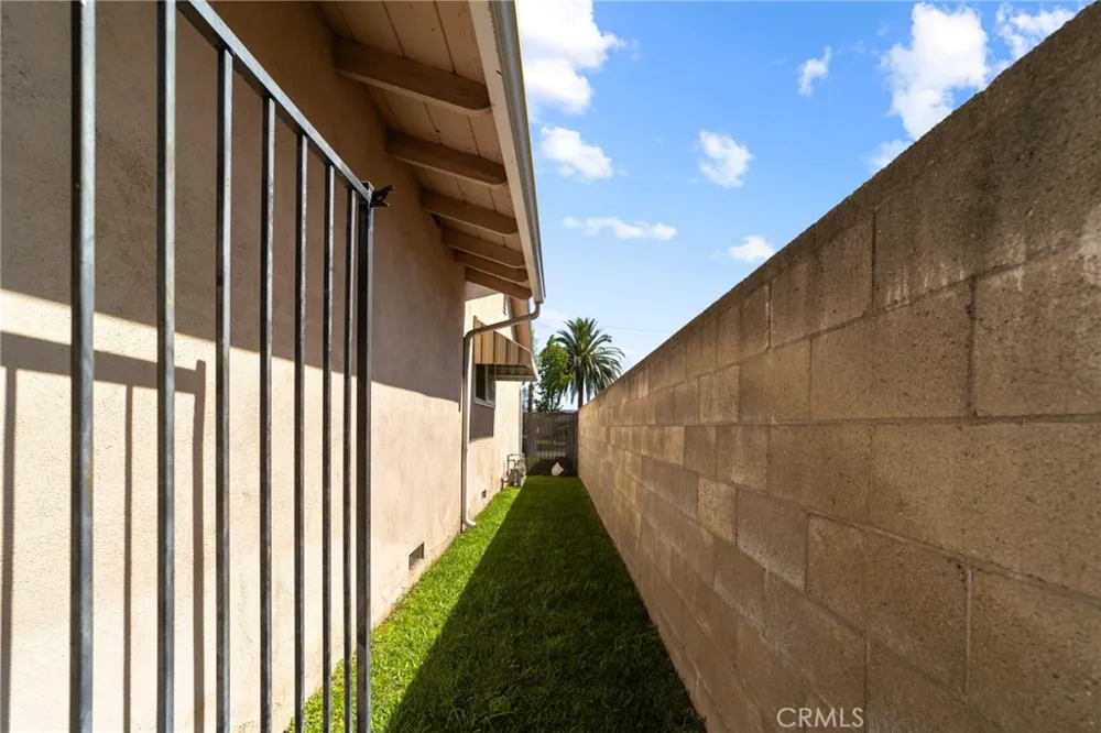 333 E 13th Street Azusa, CA 91702