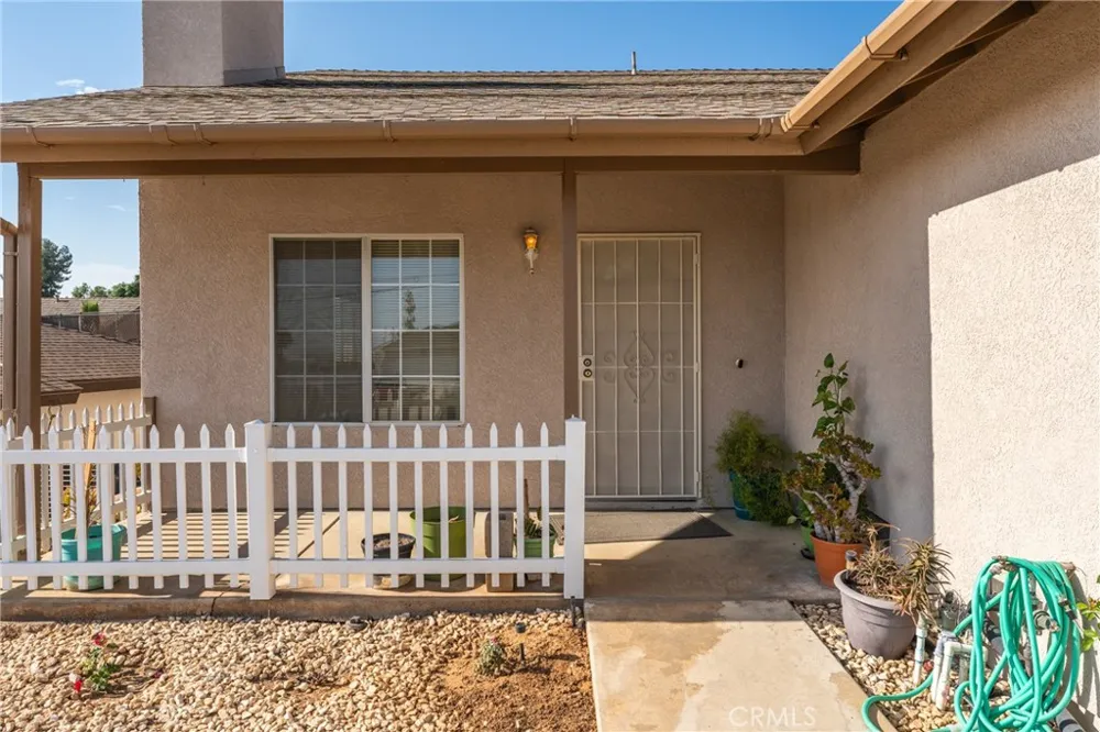 14407 Laurel Drive Riverside, CA 92503