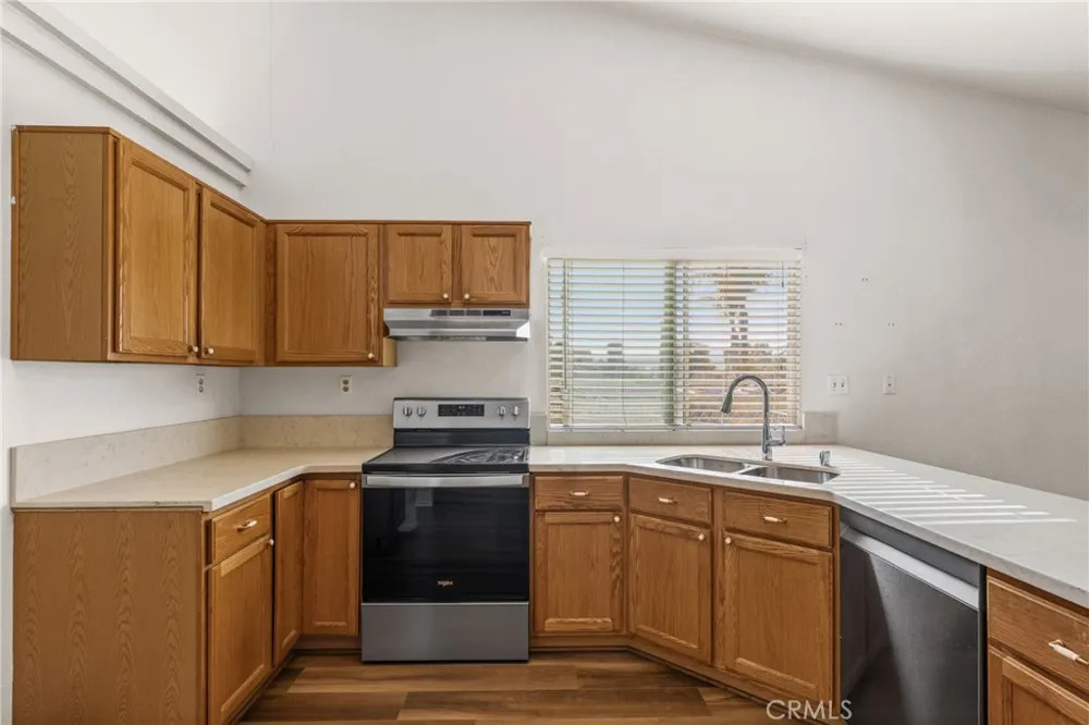 14407 Laurel Drive Riverside, CA 92503