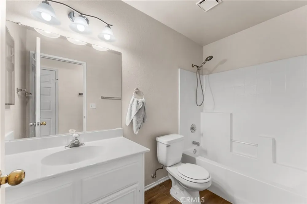 14407 Laurel Drive Riverside, CA 92503