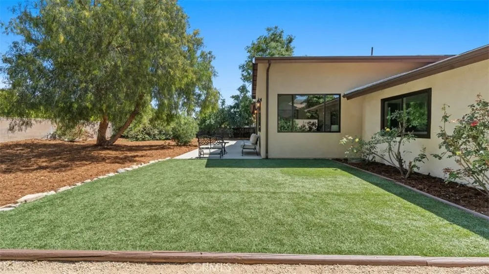 3310 Mills Avenue Claremont, CA 91711