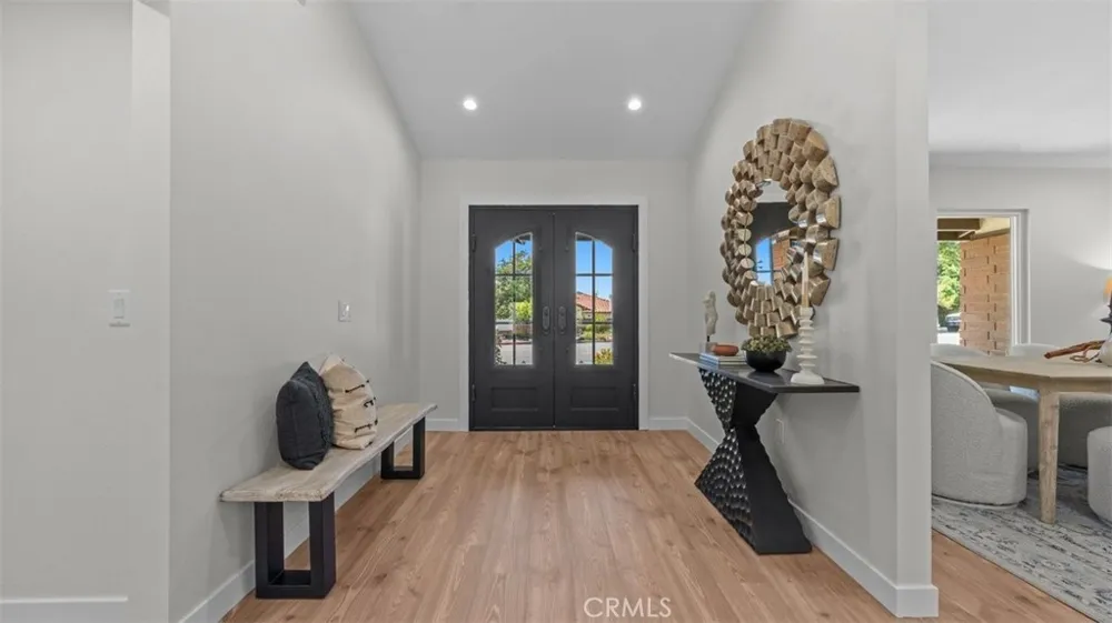 3310 Mills Avenue Claremont, CA 91711