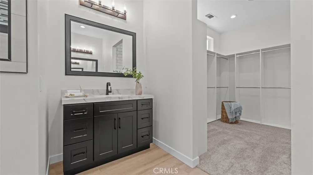 3310 Mills Avenue Claremont, CA 91711