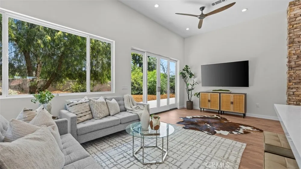 3310 Mills Avenue Claremont, CA 91711