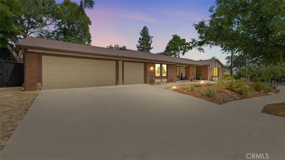 3310 Mills Avenue Claremont, CA 91711