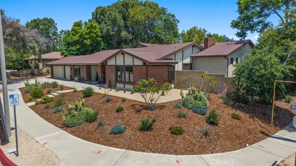 3310 Mills Avenue Claremont, CA 91711