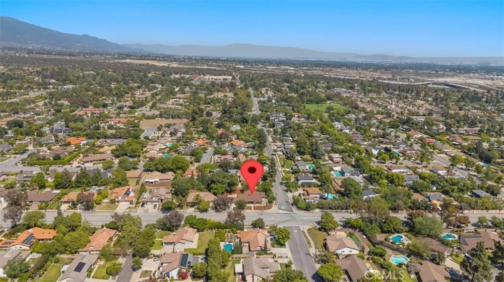 3310 Mills Avenue Claremont, CA 91711