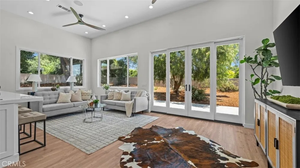 3310 Mills Avenue Claremont, CA 91711